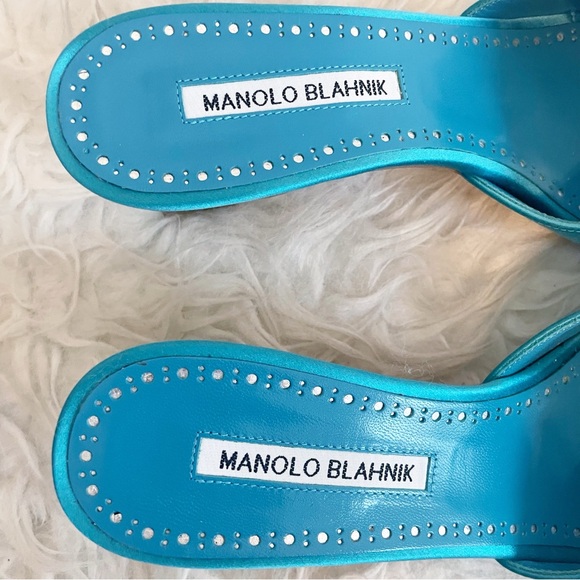 Manolo Blahnik Laalita 50 Embellished Buckle Satin Mule Sandal size 39 - Picture 5 of 12